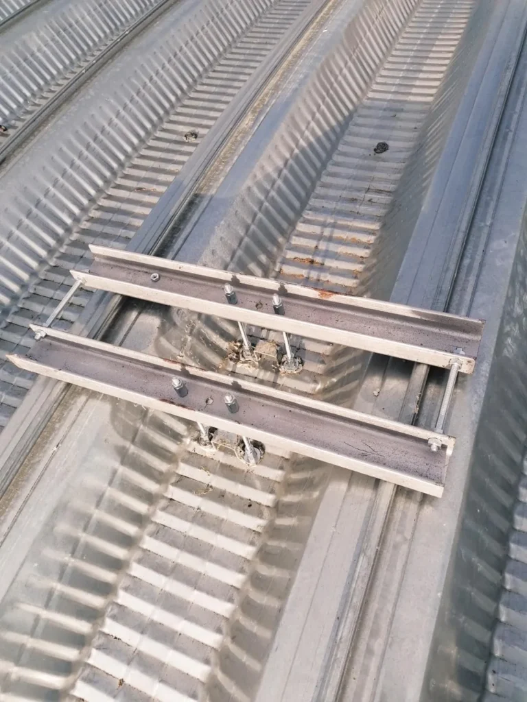Hală semirotundă Aerodromul Topoloveni – foto 4